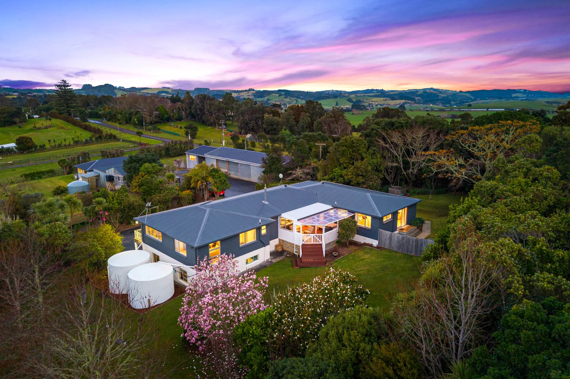 Waimauku 7Kwarto Love Your Lifestyle - Home and Income