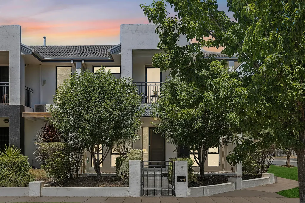 9 Katoomba Street, Harrison, ACT 2914