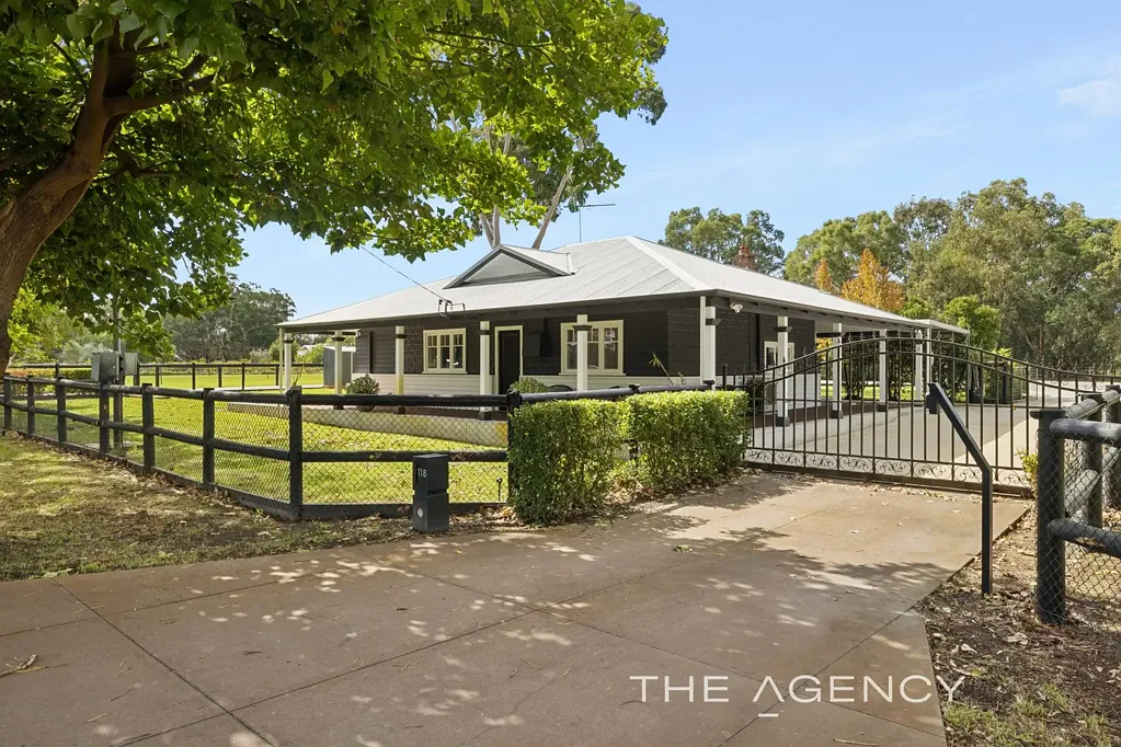 Herne Hill 2房  Cottage Lovers, Horse lovers & Big Big Big Shed Lovers - What A Package