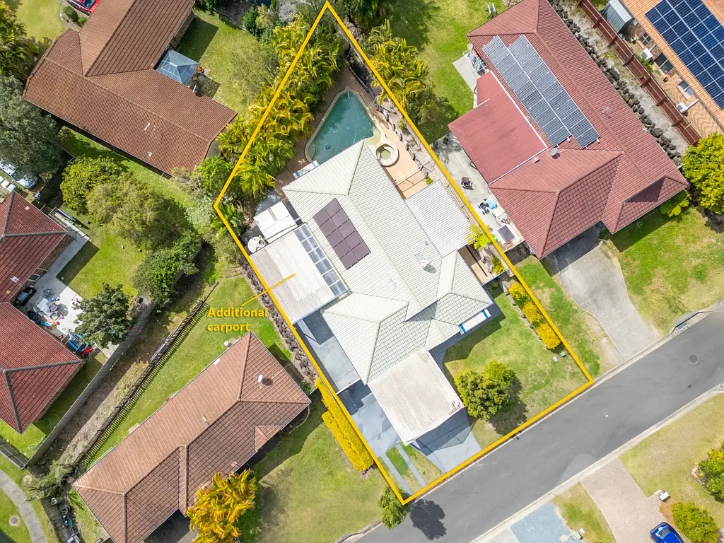 Nerang 4 Bedroom Ideal Family Home + Renovation Potential