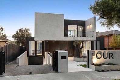 Balwyn North 5房 Balwyn高学区 电梯连接三层 五卧豪华套房 Miele电器 七车车库 游泳池 健身房 桑拿房 家庭影院 城市景观 Unrivalled Luxury Family Living in the Coveted Balwyn High School Zone