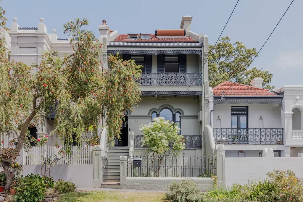 Annandale 4Kwarto Oversized landmark terrace, city skyline views & grandeur