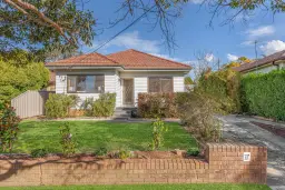 11 PARMAL AVE, Padstow