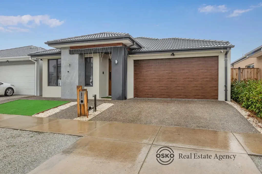 Brand New 4-Bedroom Family Home in Lara's Prestigious Coridale Estate