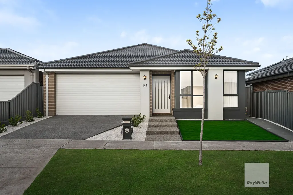 Craigieburn 4कमरा Ultimate Class & Exceptional Home in Aston