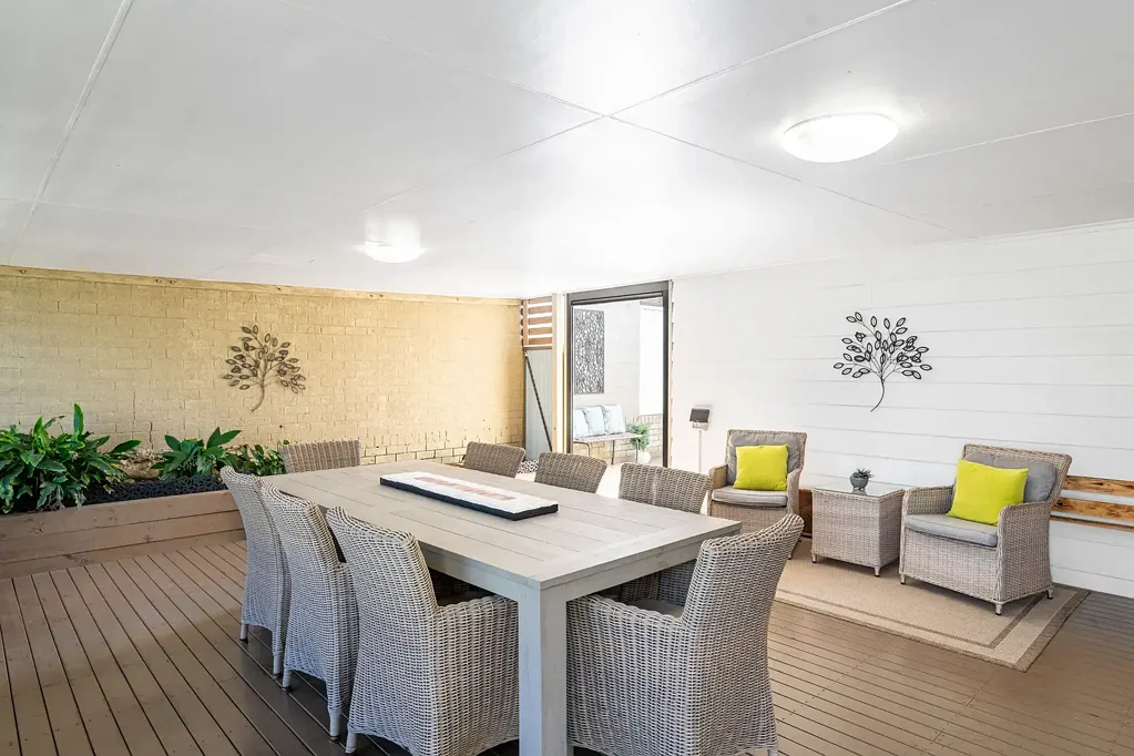 Stanwell Tops 4房 旧世界魅力 现代更新 四卧温馨 海景户外 多功能空间 低维护花园 家长理想选。 Old World Charm with Modern Conveniences