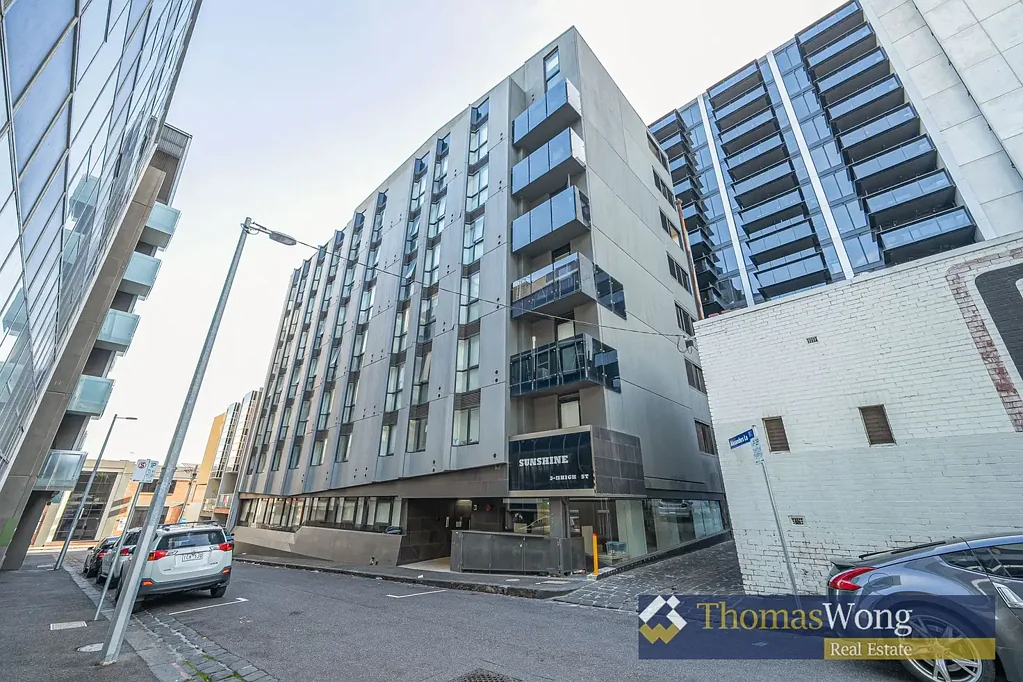 Furnitured Stylish 1-Bedroom Living in the Heart of North Melbourne