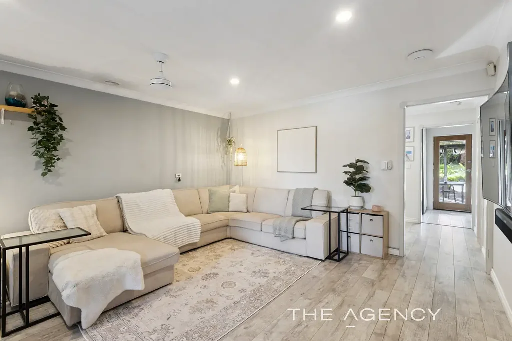 22B Trusmore Crescent, Craigie, WA 6025