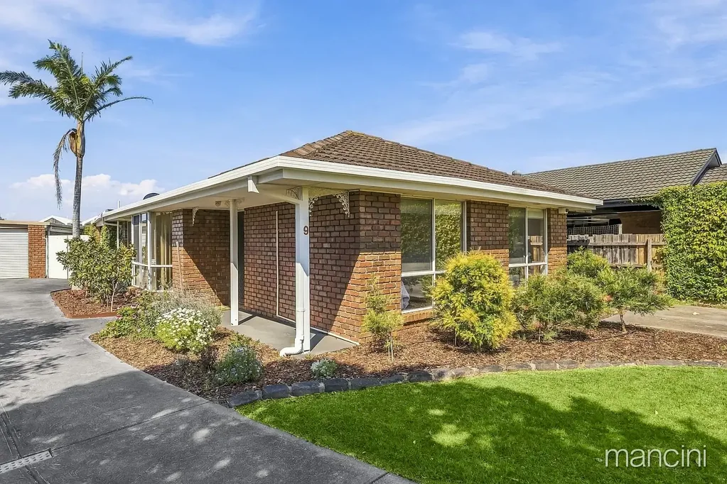 Altona 2ਬੈੱਡਰੂਮ Generous Space, Private Gardens, No Body Corporate