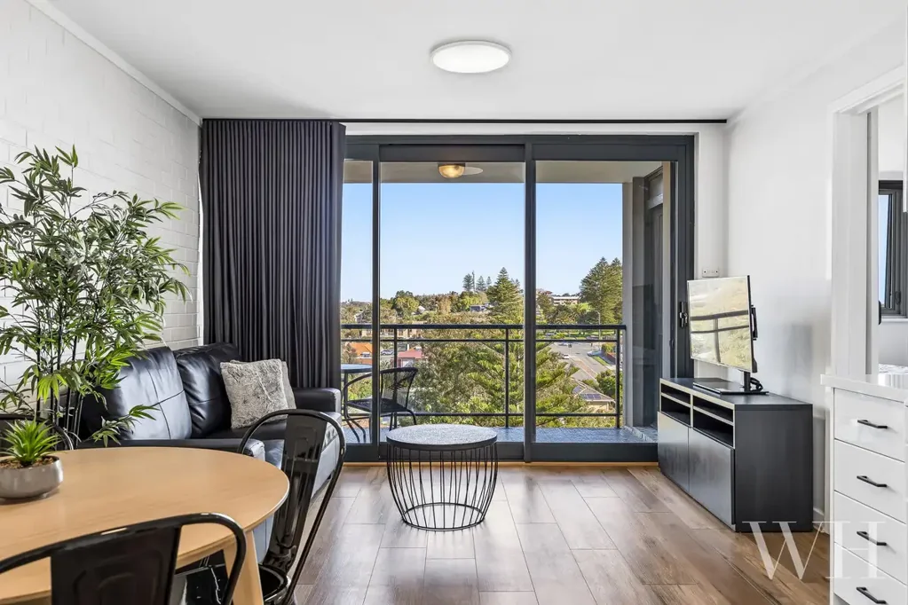 Fremantle 1房  Elevated Fremantle Living with Ocean Views