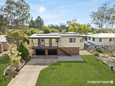 Willowbank 3chambre 918m Block | Sparkling Pool | Side Access | Massive Rumpus | Double Garage