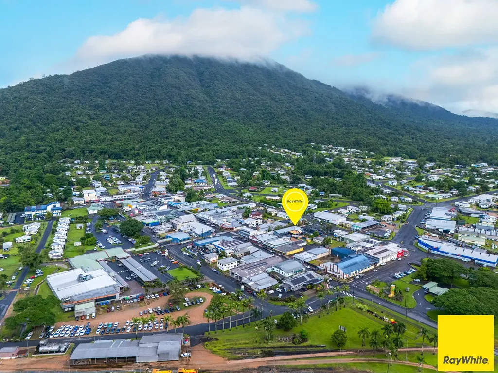 Tully 22房  Investment Opportunity - Freehold Accommodation & Bar