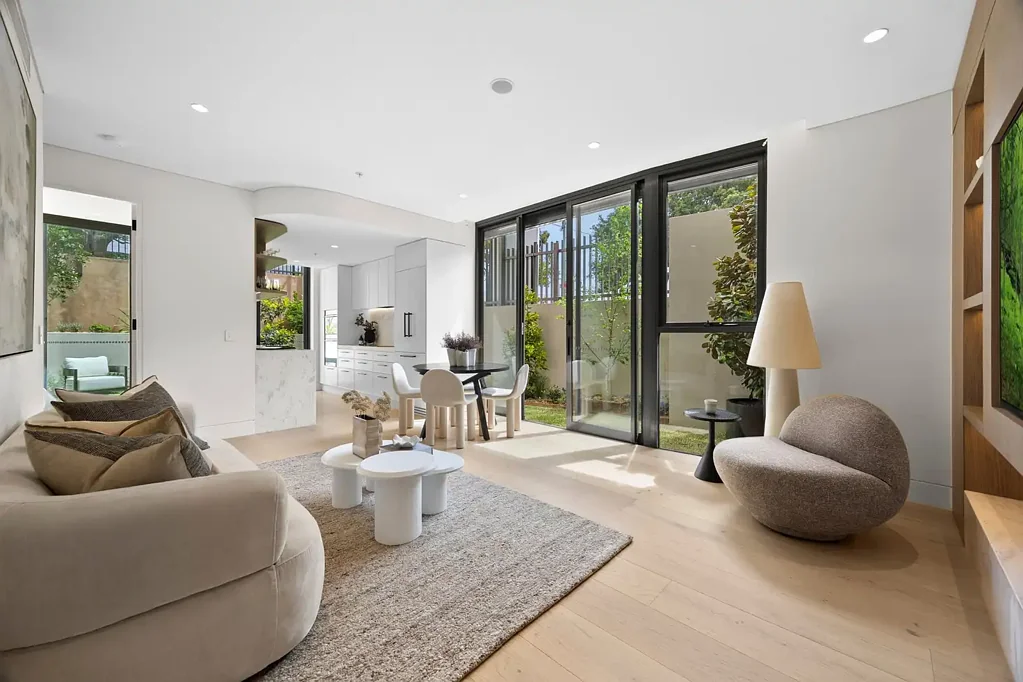Cremorne 2कमरा Level access luxury garden apartment in the boutique 'Park Residences'.