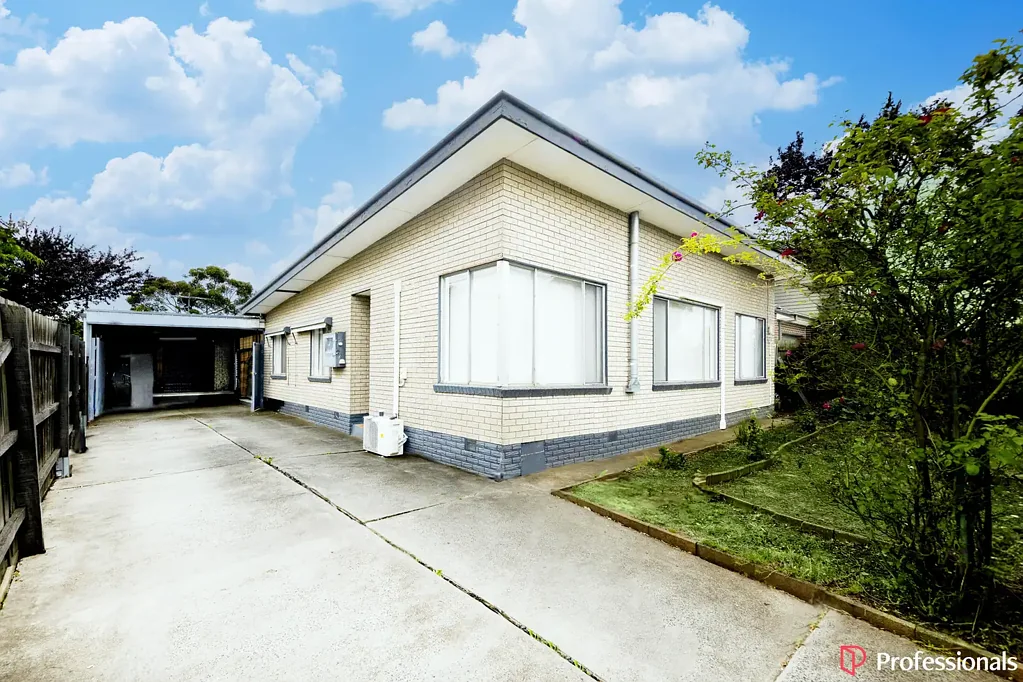 Spacious Family Home in Prime St Albans Location