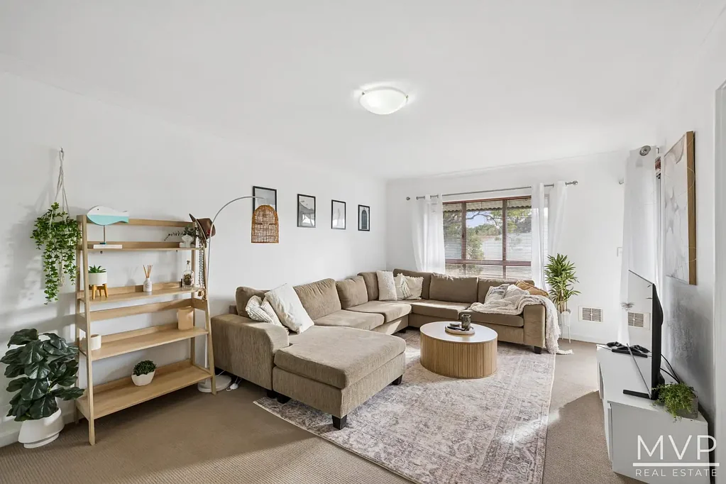 Coolbellup 3Phòng ngủ Affordable, Spacious and Stylish Top Floor Apartment!