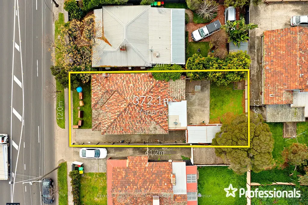 Elegant & Spaciously Renovated 4-Bedroom Home in Prime West Footscray Location