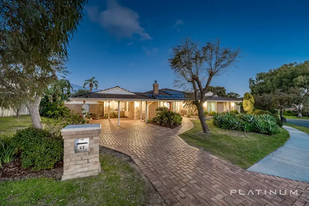 42 Portmarnock Circuit, Connolly, WA 6027