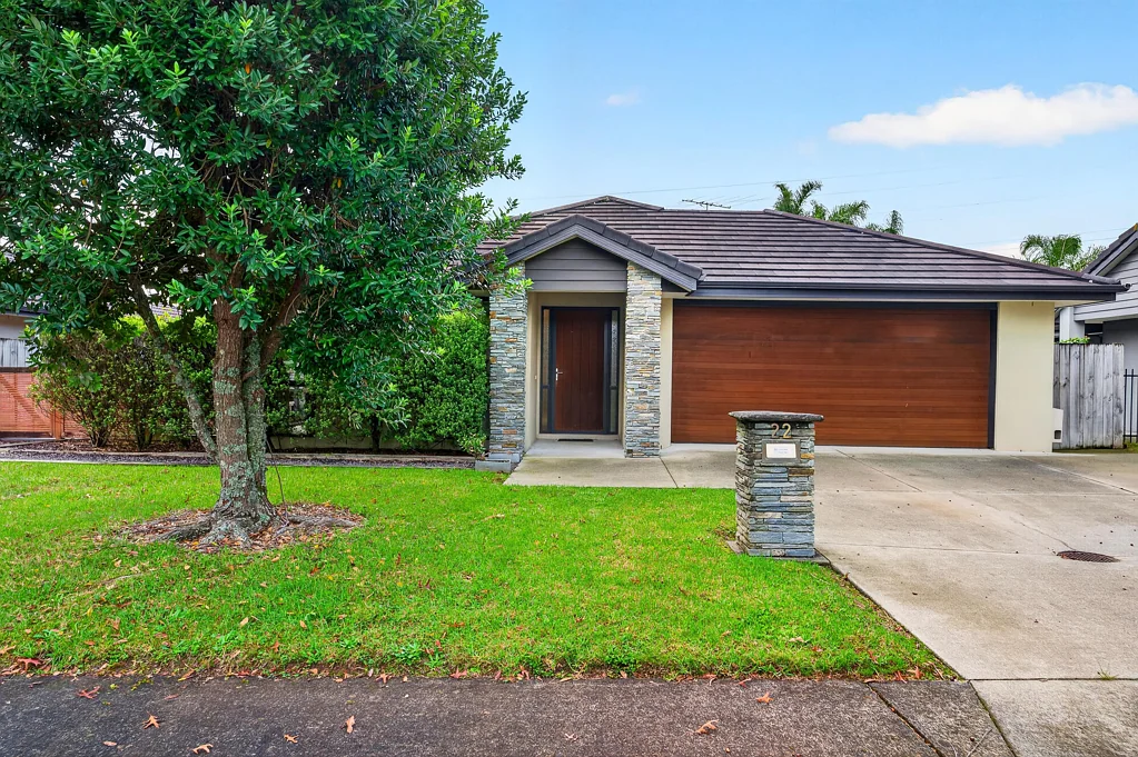 Karaka 4 Slaapkamer Rendered Brick and Tile Home