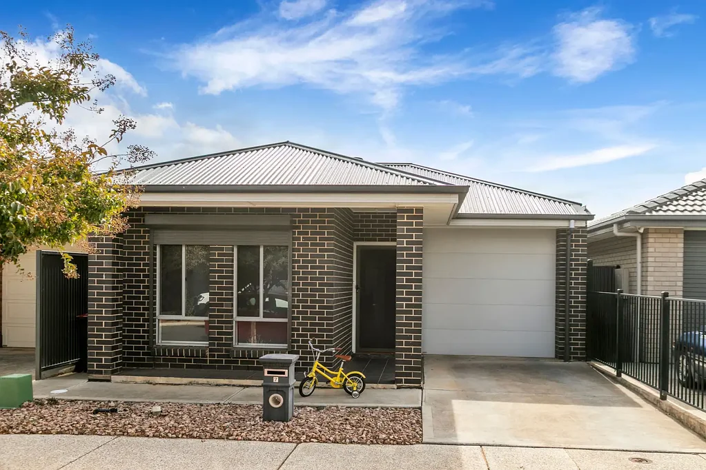 7 Blue Lake Drive, Blakeview, SA 5114