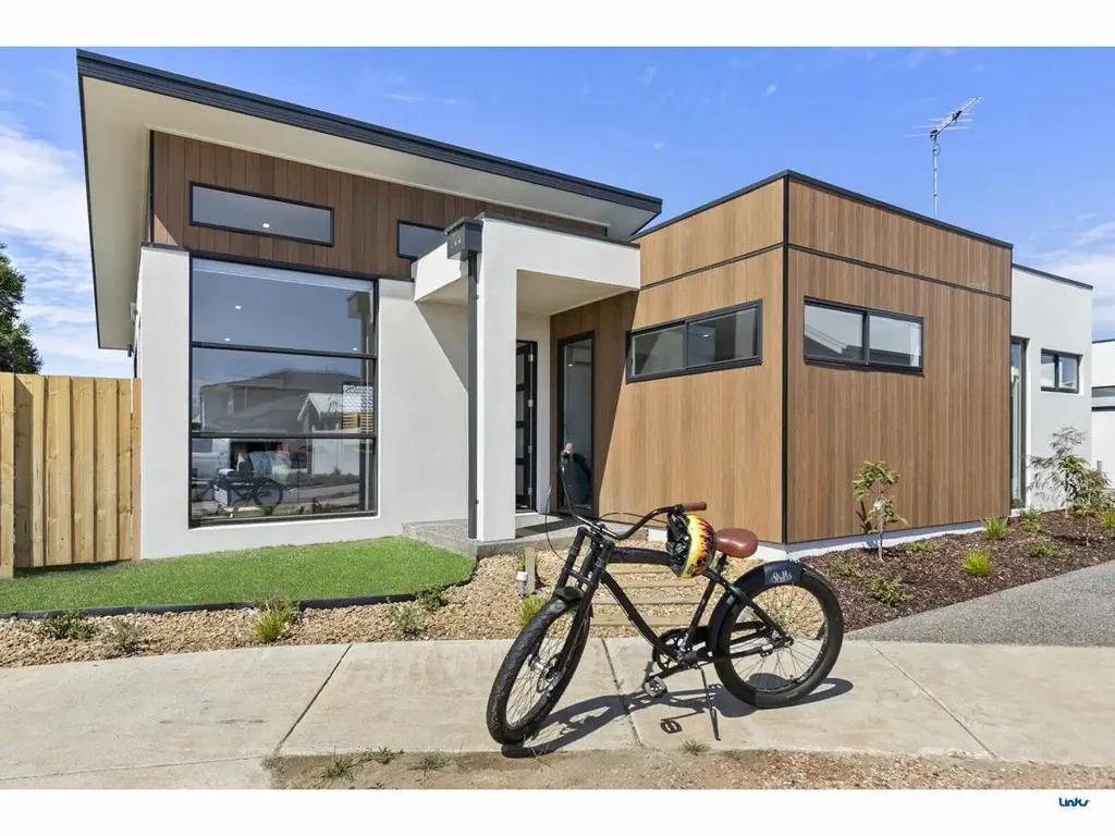 1/7 Everlasting Court, Torquay, VIC 3228