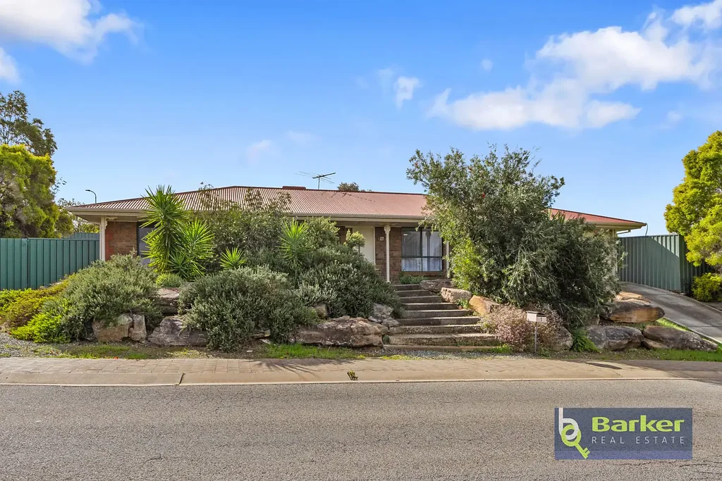 Hewett 4침실 Move In and Enjoy - Updated Family Home in Sought-After Hewett