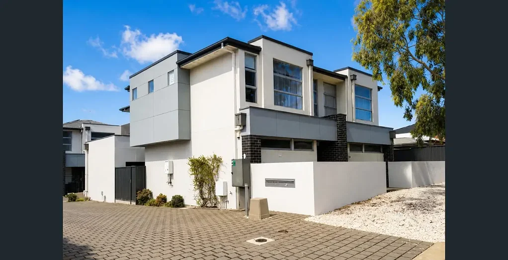 Spacious & Modern Townhouse in Prime Rostrevor Location with Solar!