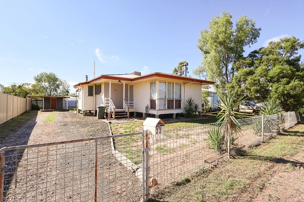 Roma 3બેડરૂમ Three Bedroom Home in Neat and Tidy Condition