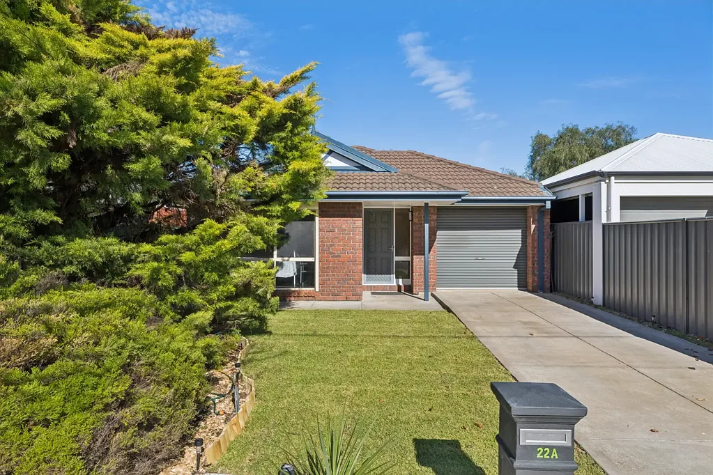 South Plympton 3 Bedroom Easy Living, Garden Space and Everyday Convenience