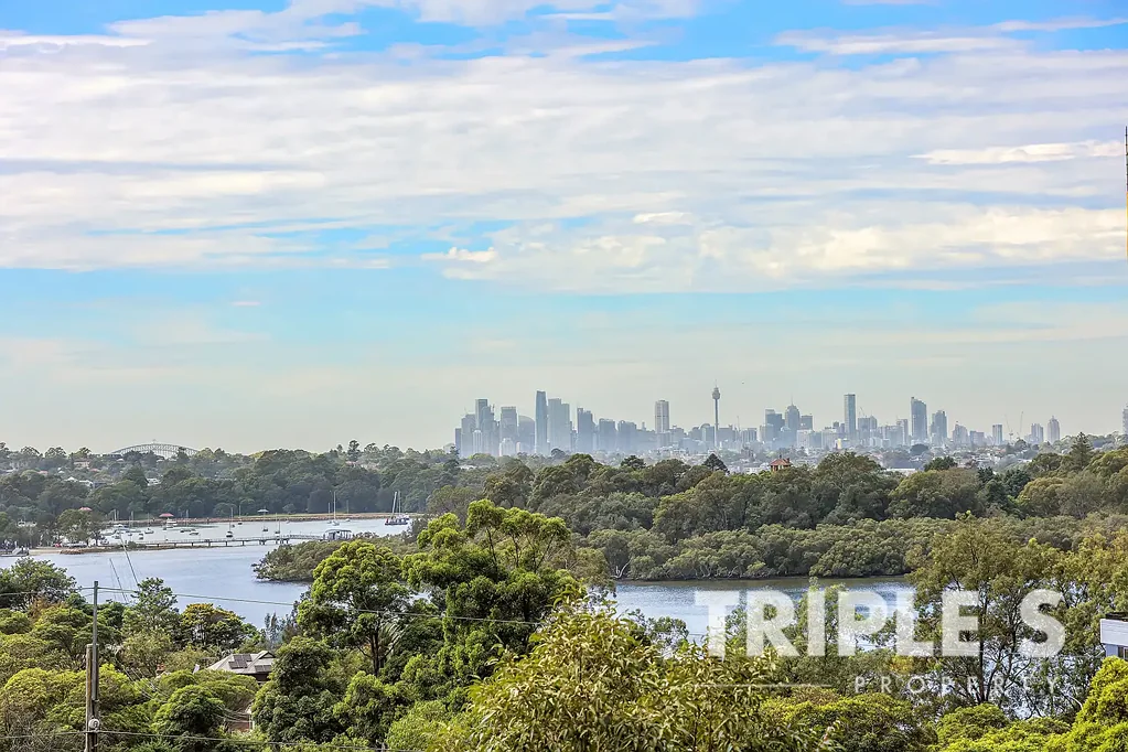 Rhodes 2ห้องนอน Panoramic City Views & Versatile 2BR + Study Sanctuary at 42 Walker st from BillBergia