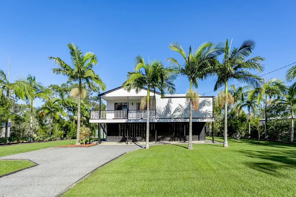 52 Bayside Road, Cooloola Cove, QLD 4580