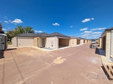 13/18 Fifth Road, Armadale, WA 6112, 3房, 2浴, House