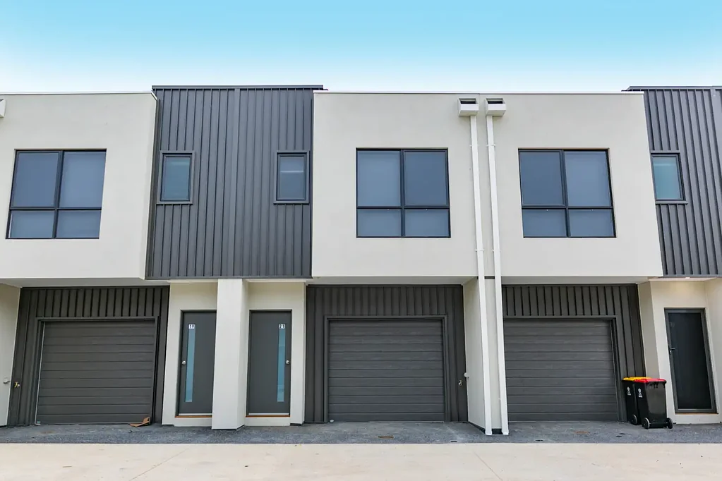 Modern Two-Bedroom Townhouse in a Prime Berwick Location
