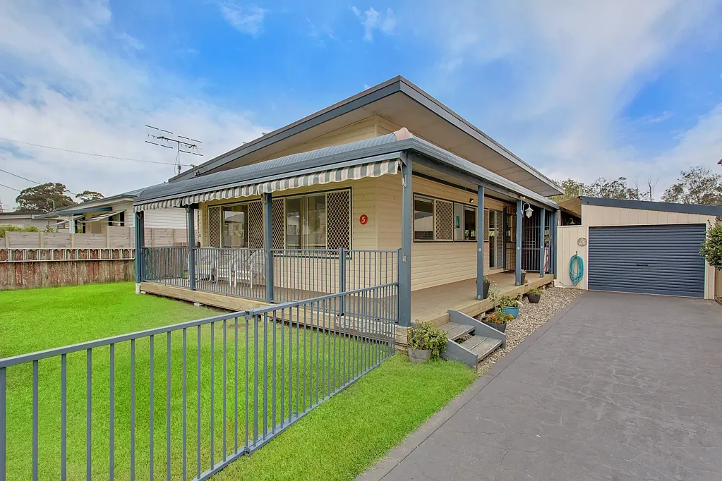 5 Lane Street, Laurieton, NSW 2443