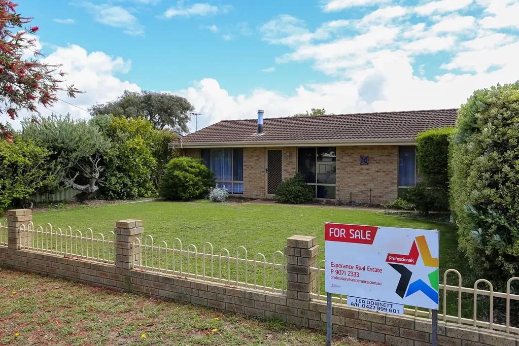 16 Whitegum Avenue, Castletown, WA 6450