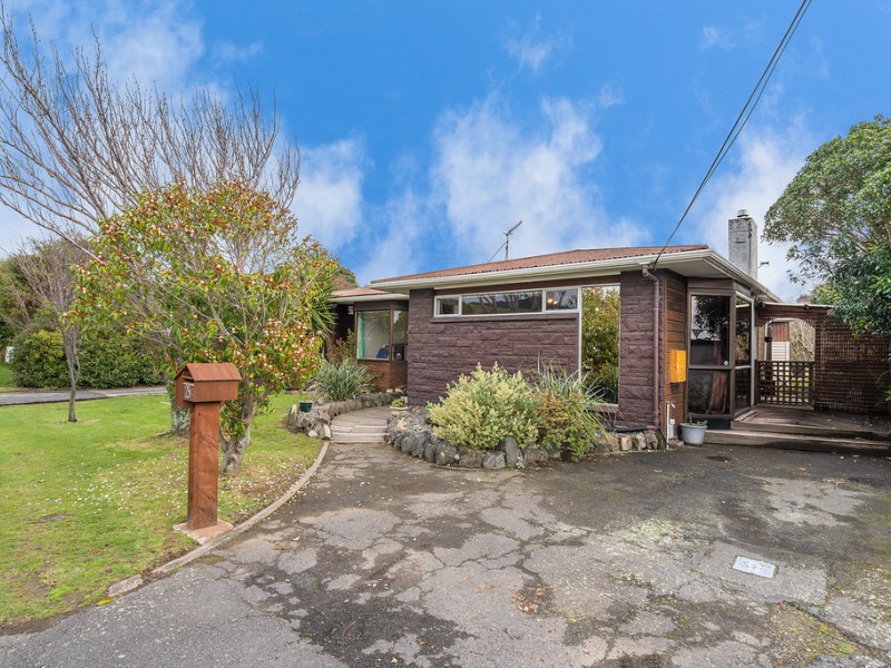 25 Hillcrest Road, Raumati South