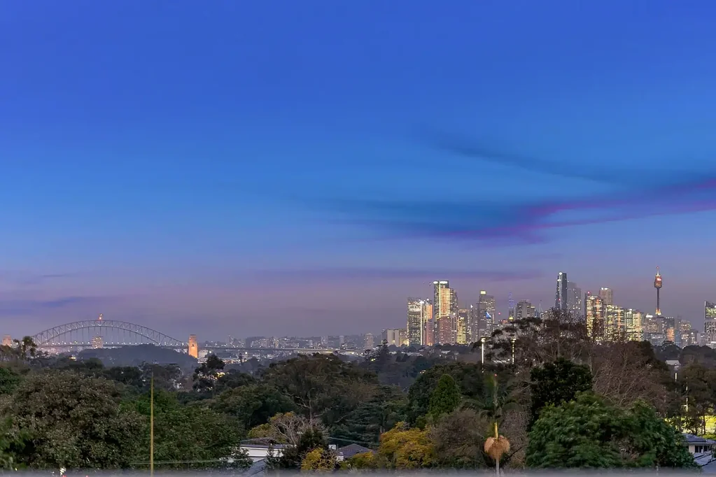 Hunters Hill 3ਬੈੱਡਰੂਮ Shop & Residence – Rare Investment Opportunity