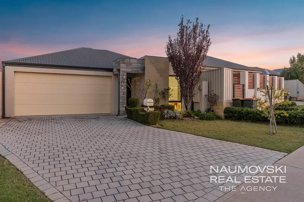 172 Shiraz Boulevard, Pearsall, WA 6065