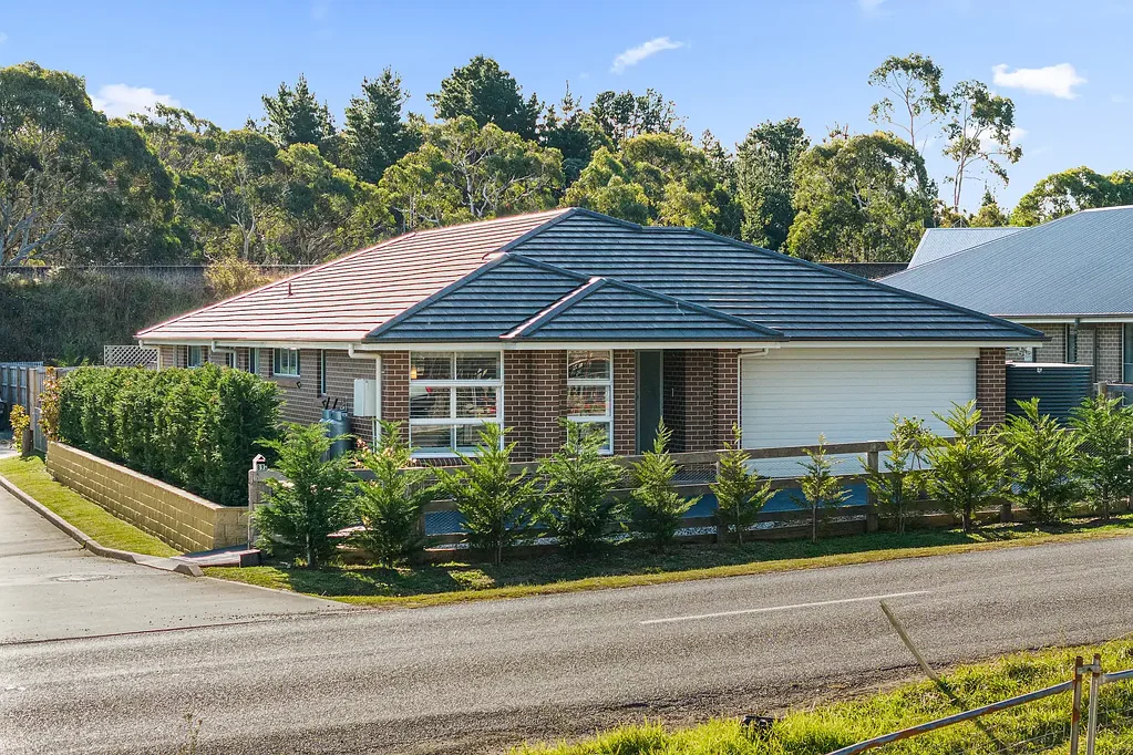 Bundanoon 5房  Stunning Modern Family Home 
Motivated Vendor