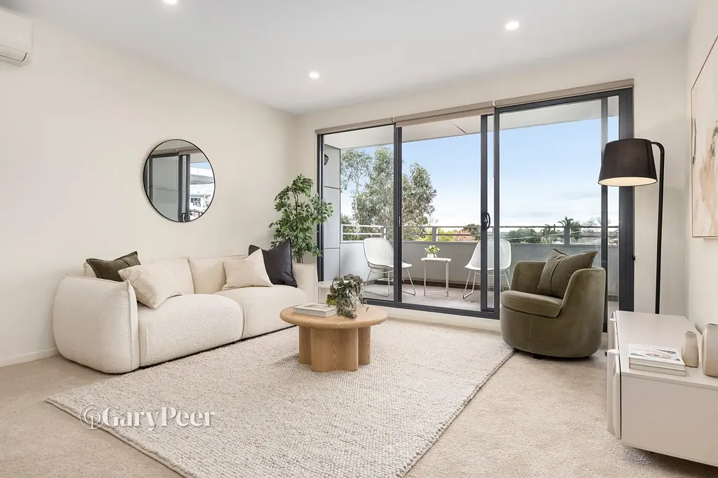 Murrumbeena 2 Slaapkamer Light-filled with exceptional lifestyle appeal