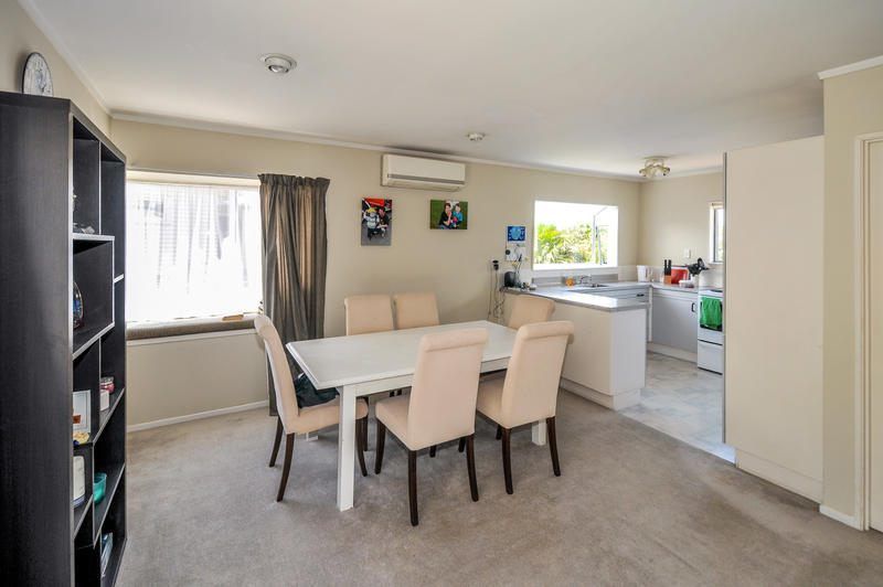 2/33 Kiteroa Terrace, Rothesay Bay, Auckland - North Shore, 3 Kuwarto, 0 Banyo