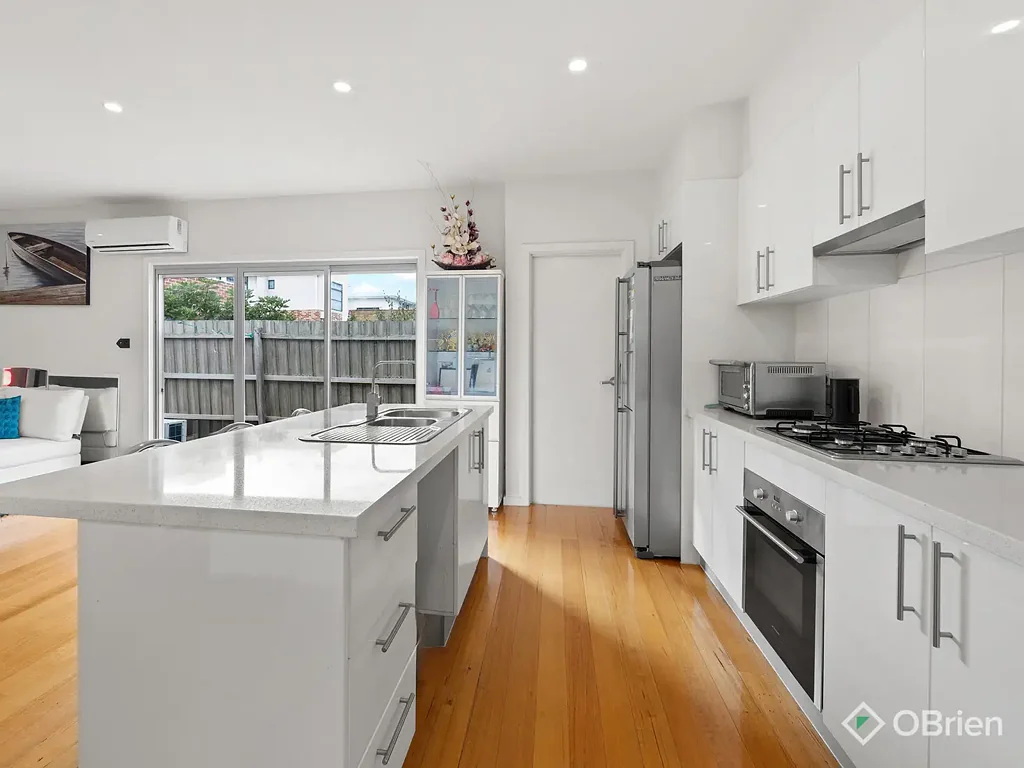 West Footscray 3غرفة نوم Stylish, Light-Filled Living with Contemporary Flair & Ultimate Convenience