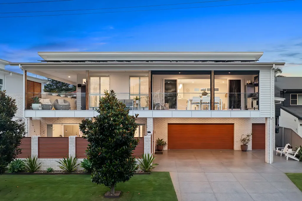 33 Point Street, Bateau Bay, NSW 2261
