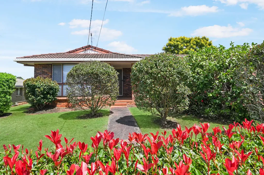4 Storey St, Centenary Heights, QLD 4350