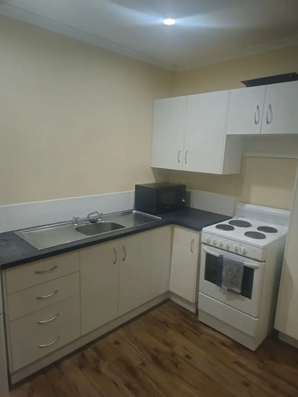 1 Bedroom Fully Furninshed
