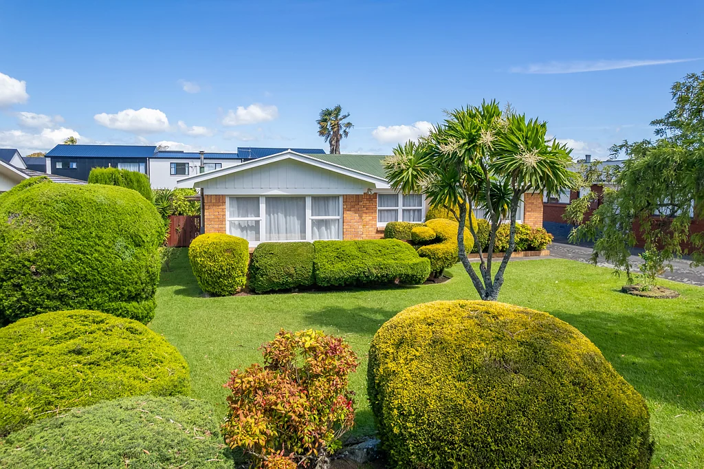 14 Clements Crescent, Queenwood, Hamilton, Waikato