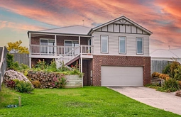 11 Henry Avenue, Mount Clear
