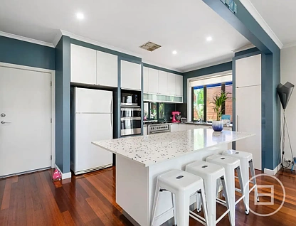 72 The Crescent, Port Melbourne, VIC 3207, 3部屋, 2バスルーム, House