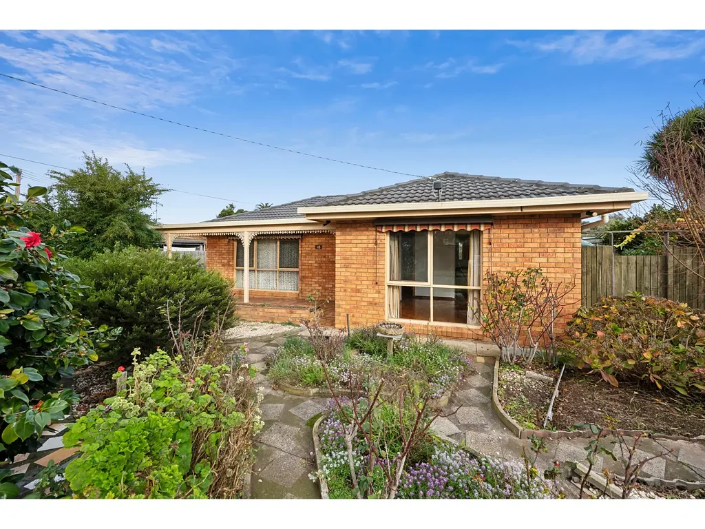 18 Winter Street, Belmont, VIC 3216