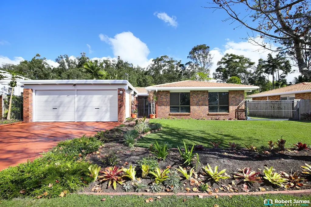 Tewantin 4房  SPACIOUS HOME ON 1100M2/GOOD SIDE ACCESS/PARK BACKDROP