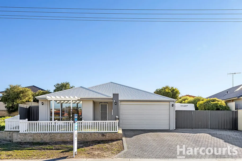 Singleton 4Zimmer Space, Side Access & a Relaxed Coastal Lifestyle